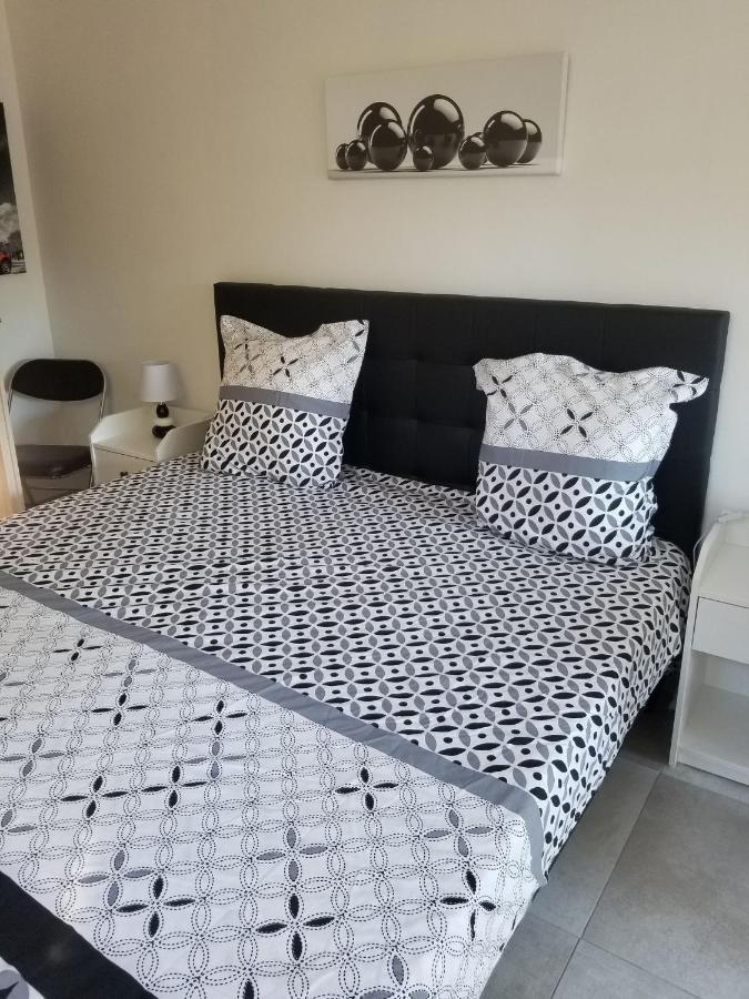 Bed and Breakfast Les Lauriers Espondeilhan Esterno foto