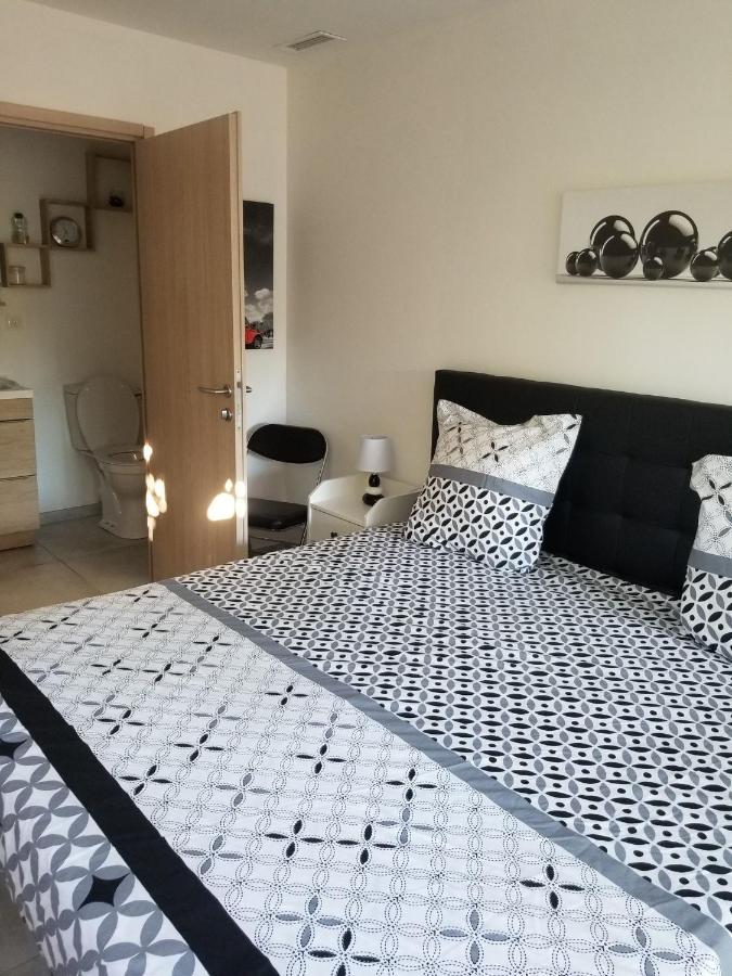 Bed and Breakfast Les Lauriers Espondeilhan Esterno foto