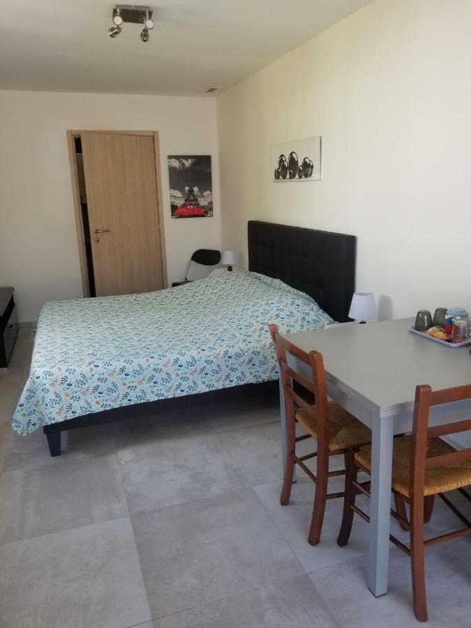 Bed and Breakfast Les Lauriers Espondeilhan Esterno foto